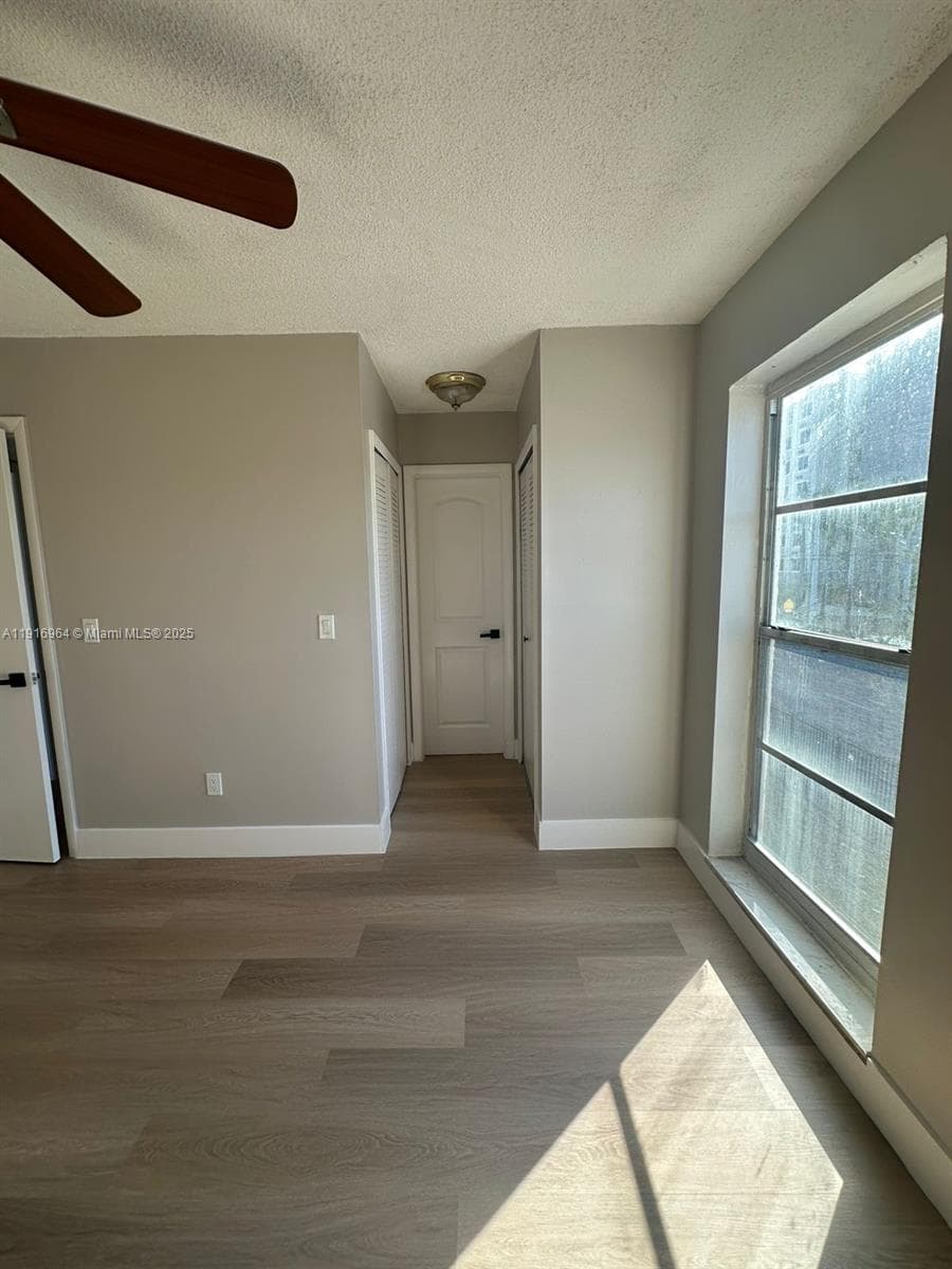 MIRAMAR TERRACE CONDO · #303 in Miami - Photo 13