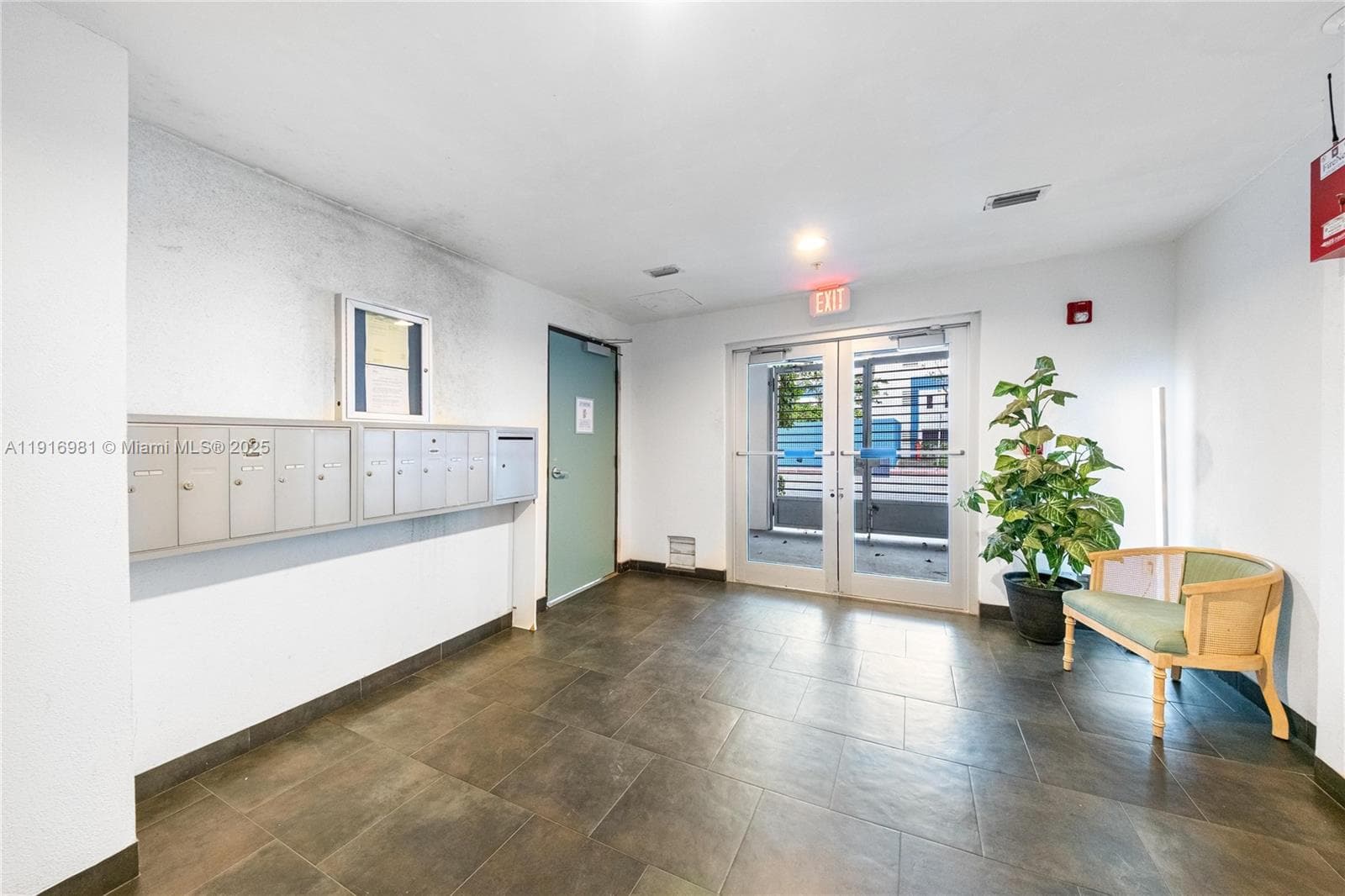 VILAMUR CONDO · #2 in Miami Beach - Photo 23