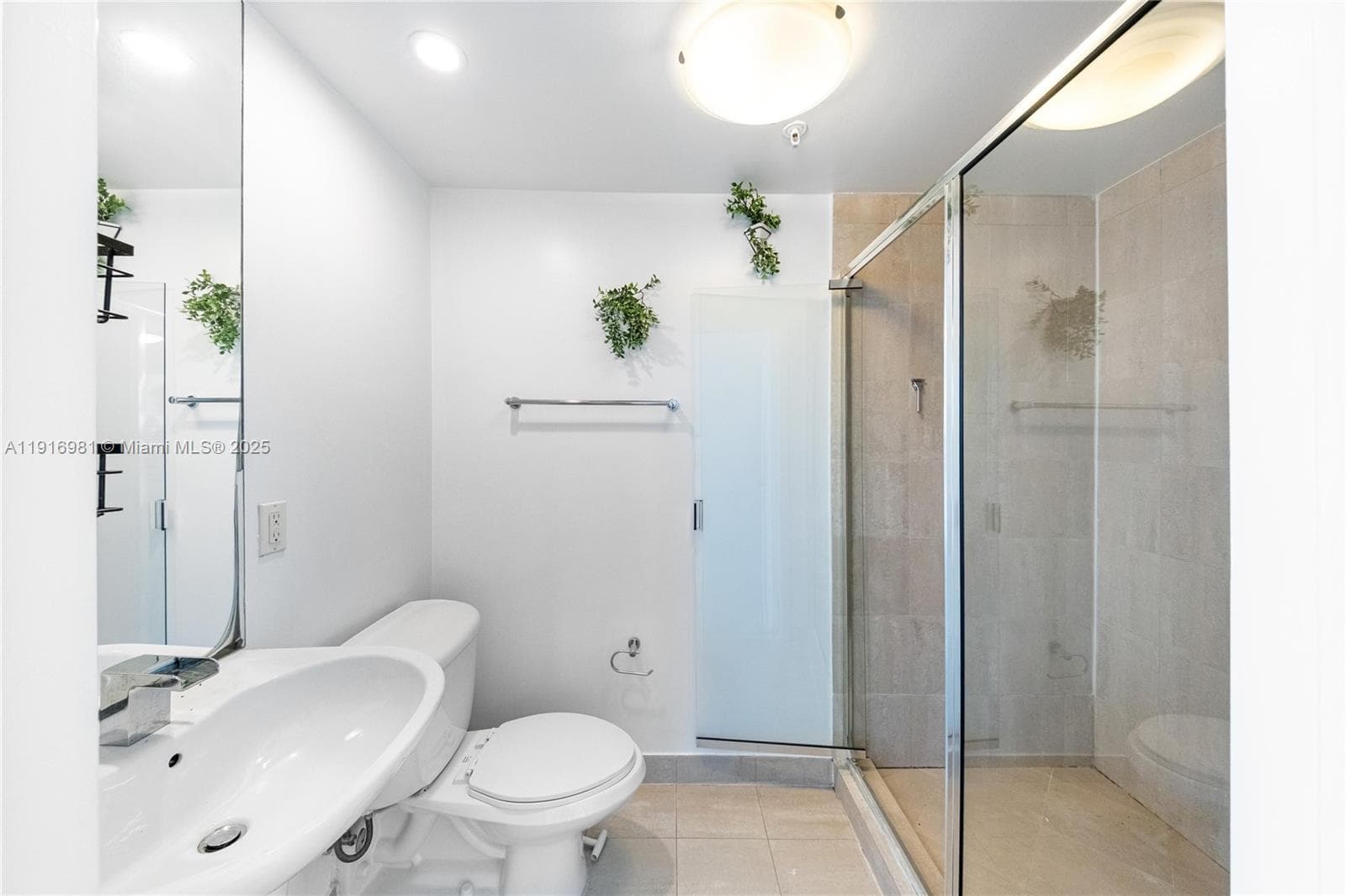 VILAMUR CONDO · #2 in Miami Beach - Photo 12