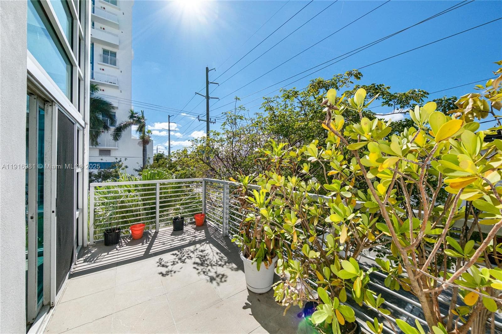 VILAMUR CONDO · #2 in Miami Beach - Photo 36