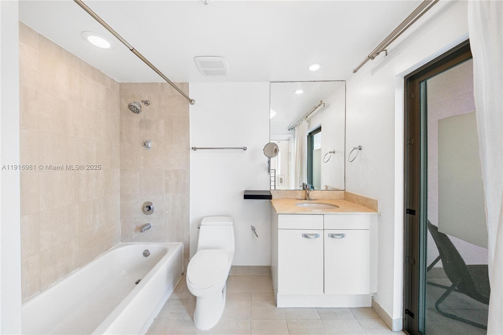 VILAMUR CONDO · #2 in Miami Beach - Photo 5