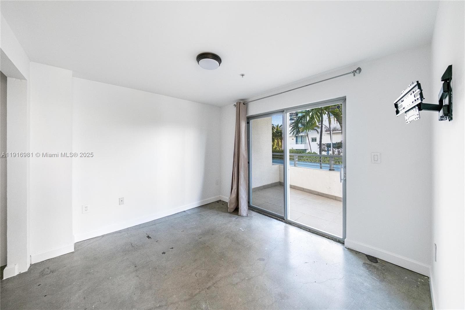 VILAMUR CONDO · #2 in Miami Beach - Photo 15