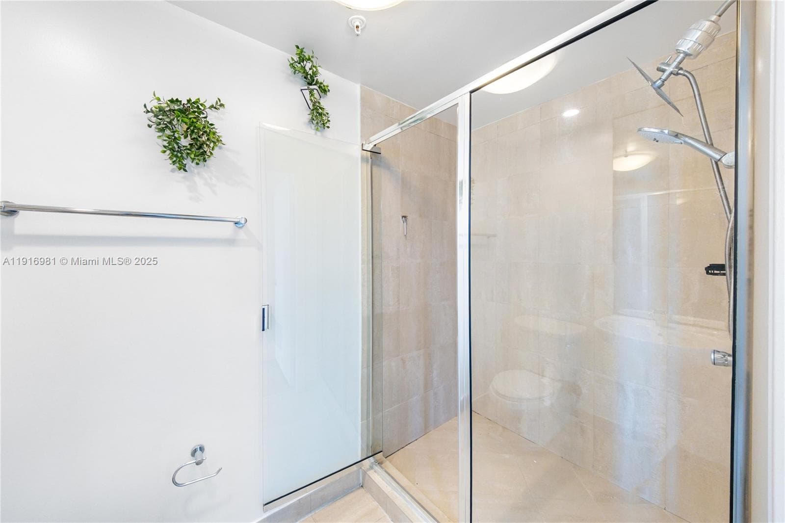 VILAMUR CONDO · #2 in Miami Beach - Photo 11