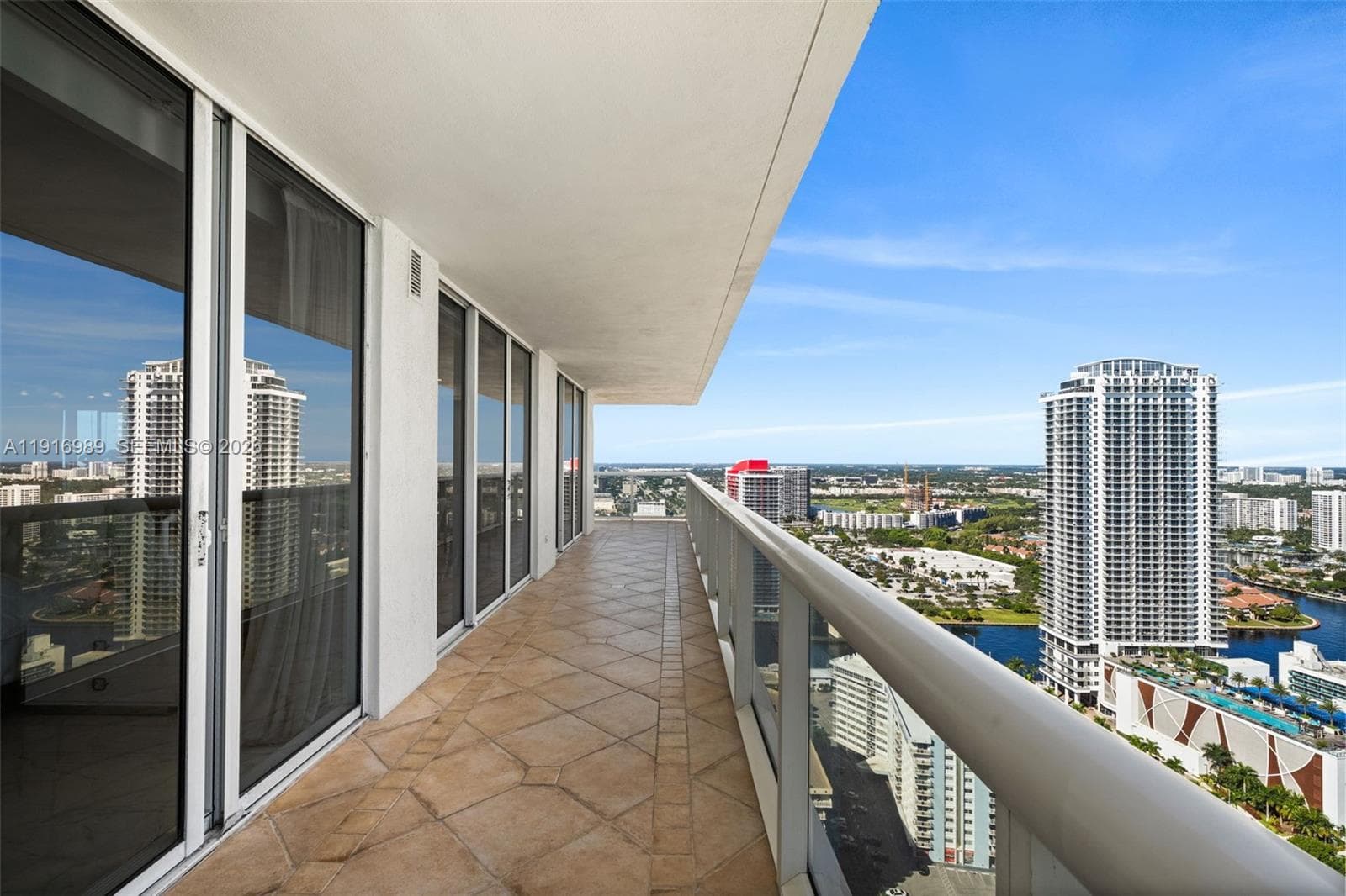 Beach Club · #3708 in Hallandale Beach - Photo 28