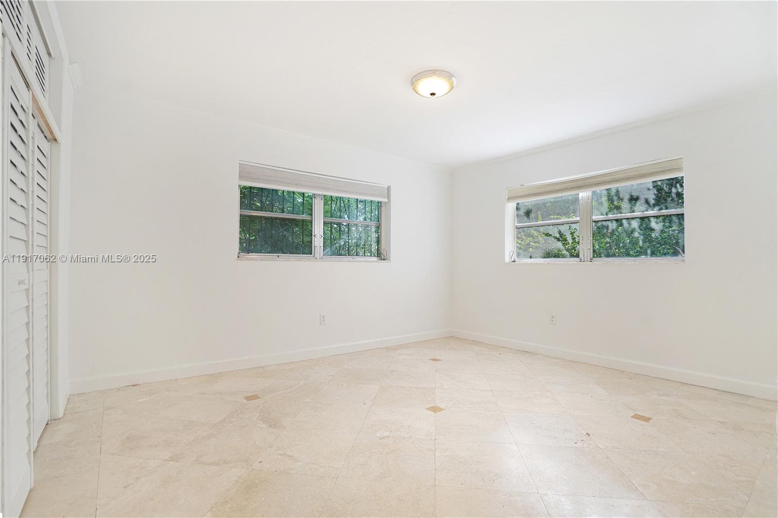 JEFFERSON PARK CONDO · #205 in Miami Beach - Photo 10