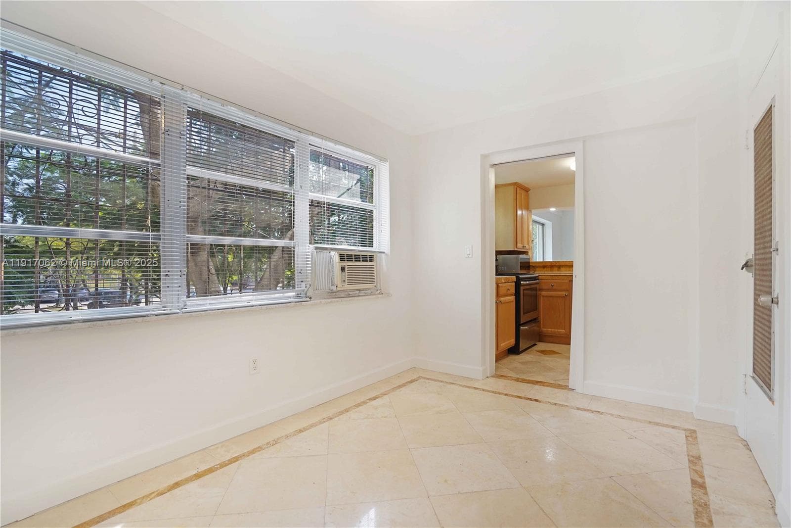 JEFFERSON PARK CONDO · #205 in Miami Beach - Photo 14