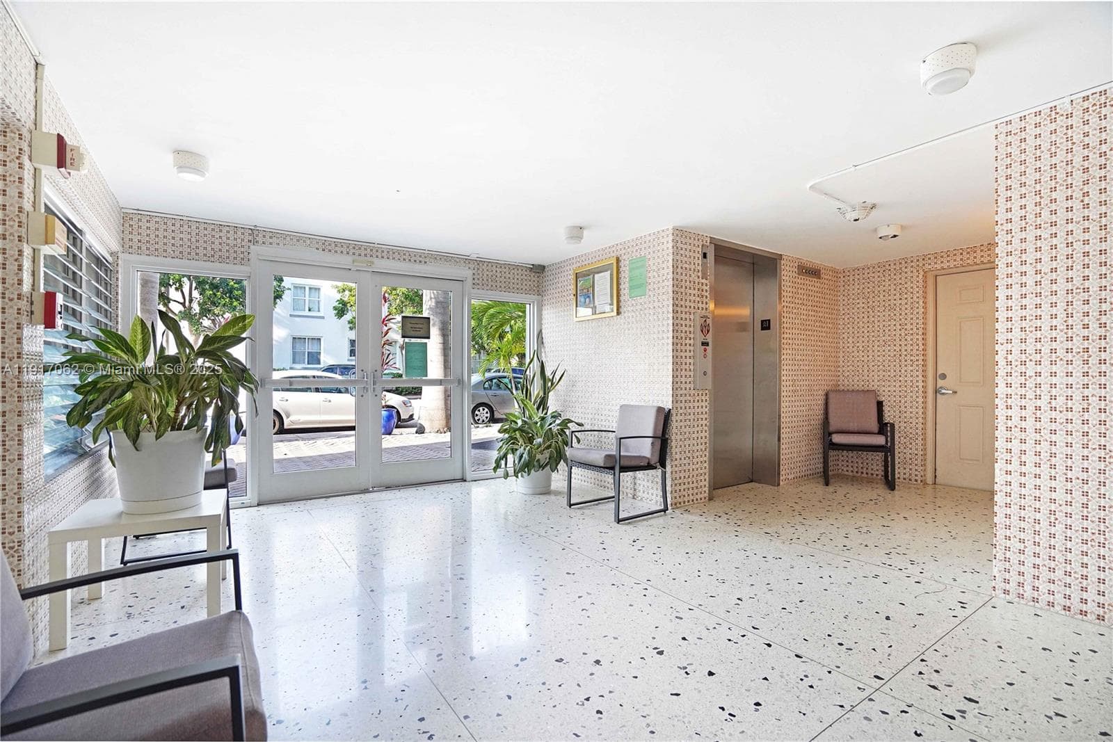 JEFFERSON PARK CONDO · #205 in Miami Beach - Photo 18