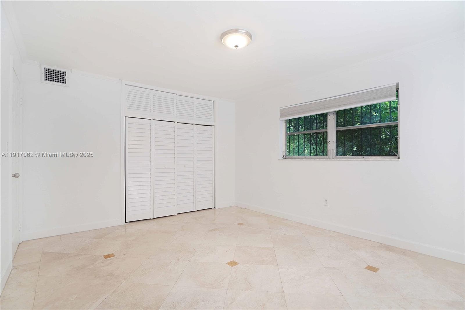 JEFFERSON PARK CONDO · #205 in Miami Beach - Photo 11