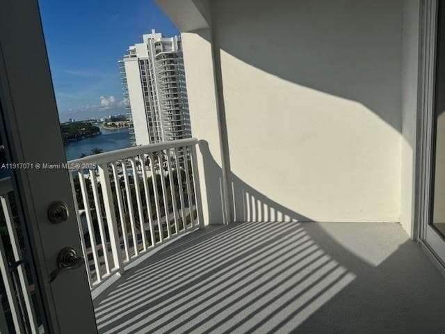 THE CARRIAGE HOUSE CONDO · #931 in Miami Beach - Photo 34