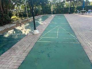 shuffle board