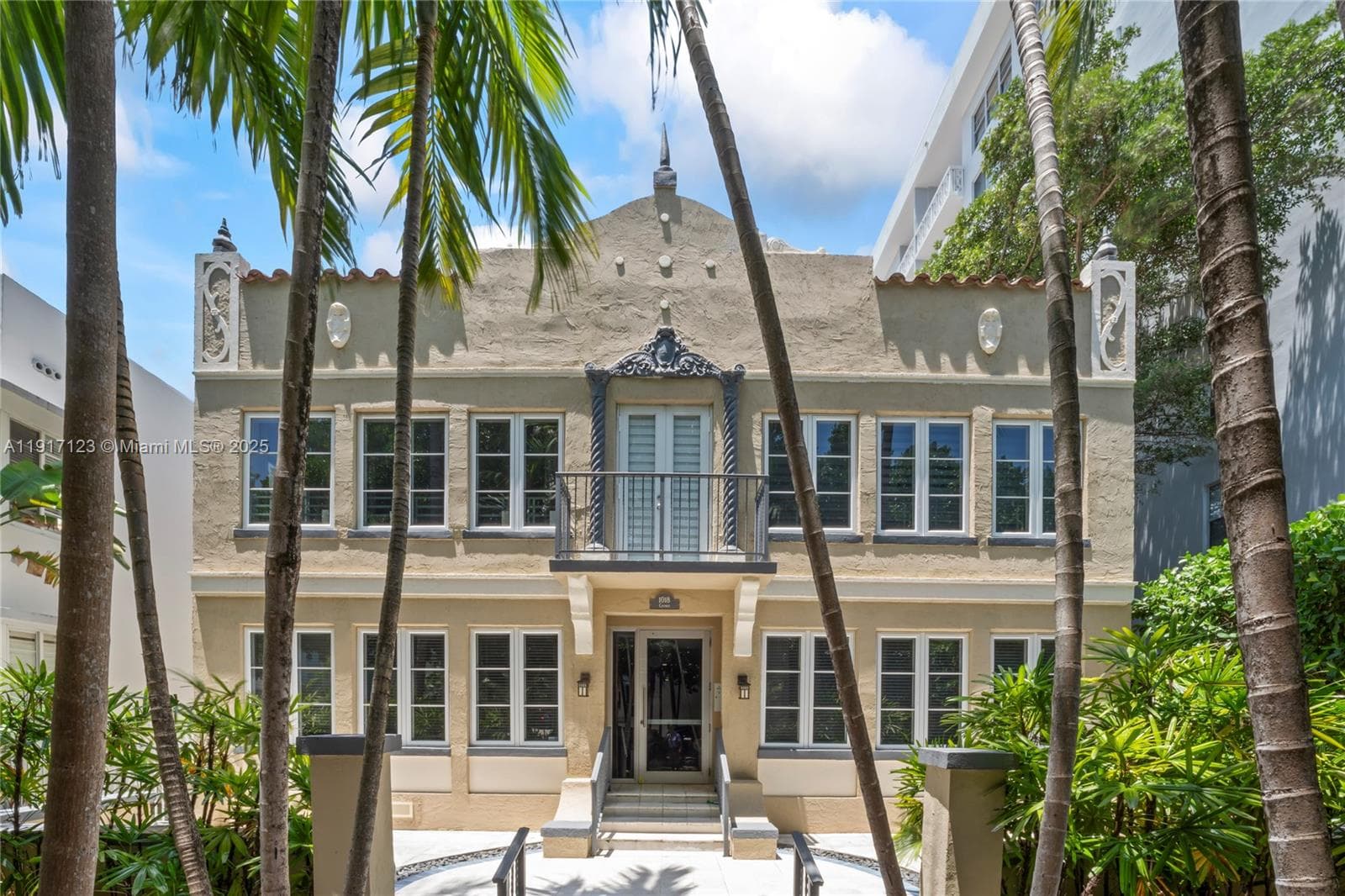 THE COCONUT OF SOUTH BEAC · #5 in Miami Beach - Photo 1