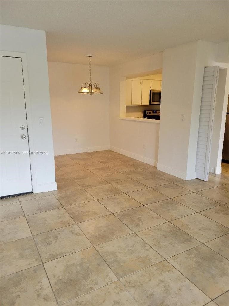ROYAL POINCIANA CONDO · #403 in Pompano Beach - Photo 10