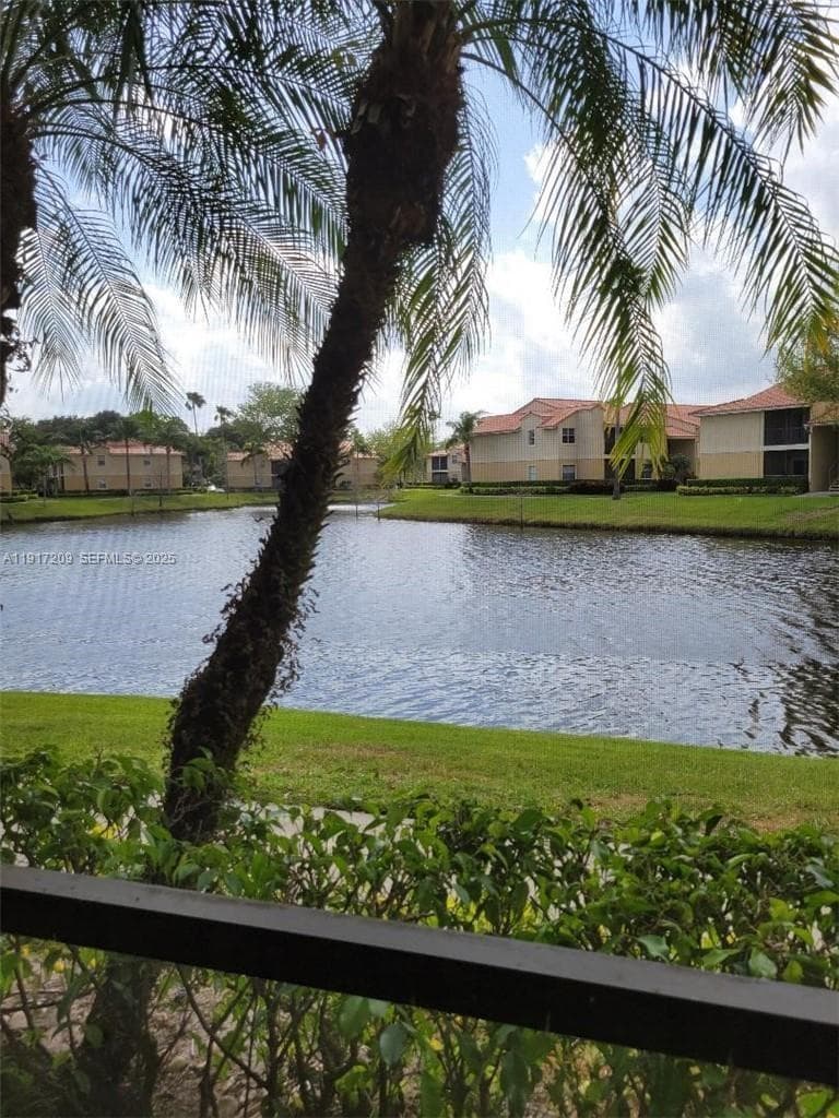 ROYAL POINCIANA CONDO · #403 in Pompano Beach - Photo 11