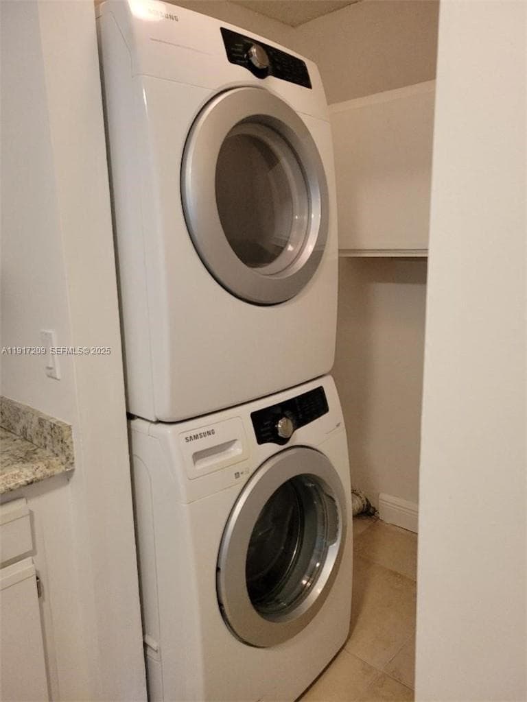 ROYAL POINCIANA CONDO · #403 in Pompano Beach - Photo 4