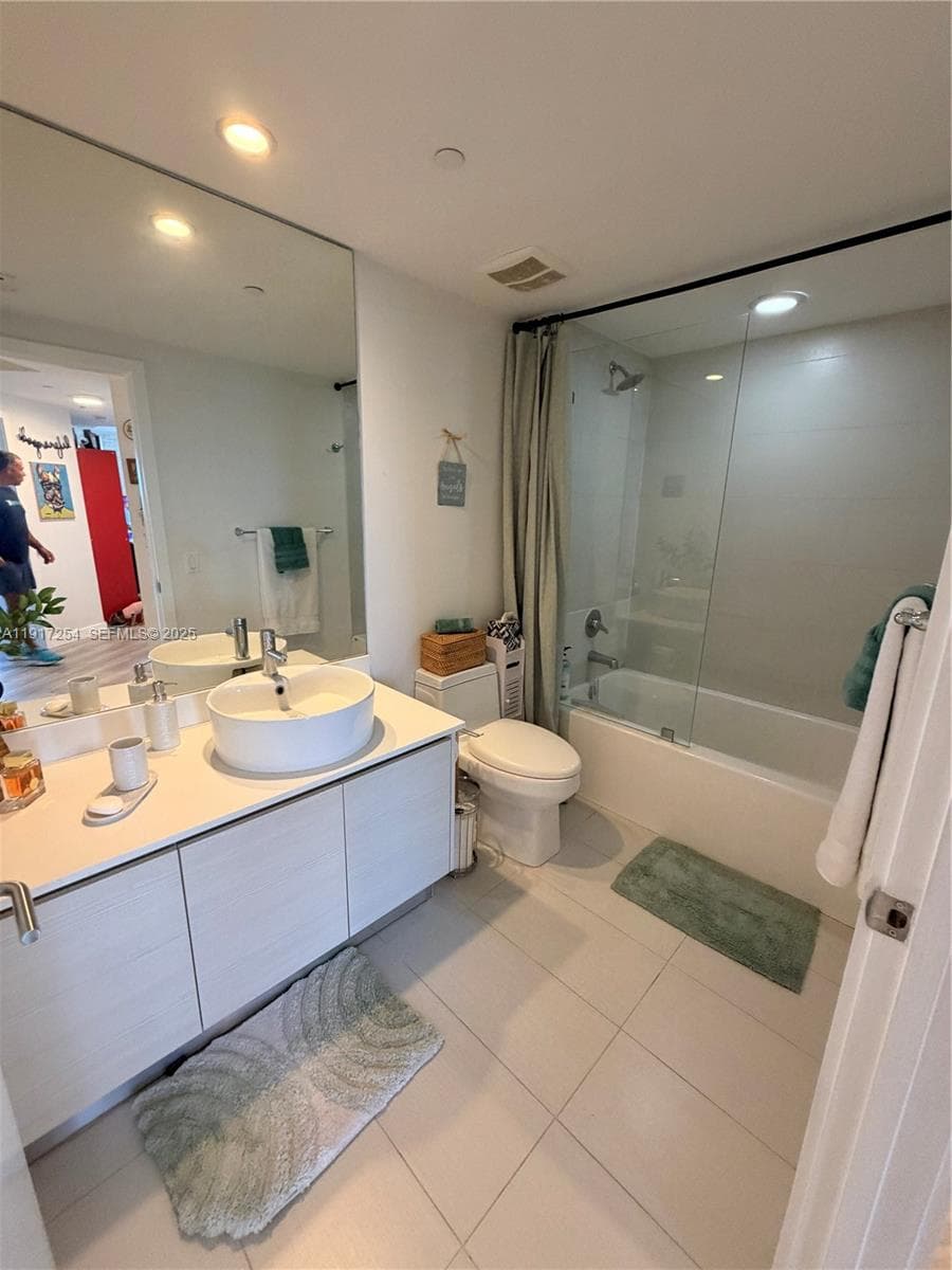 BALTUS HOUSE · #902 in Miami - Photo 17