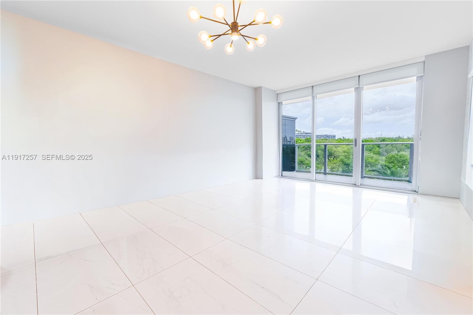 THE HARBOUR NORTH CONDO · #405 in North Miami Beach - Photo 1