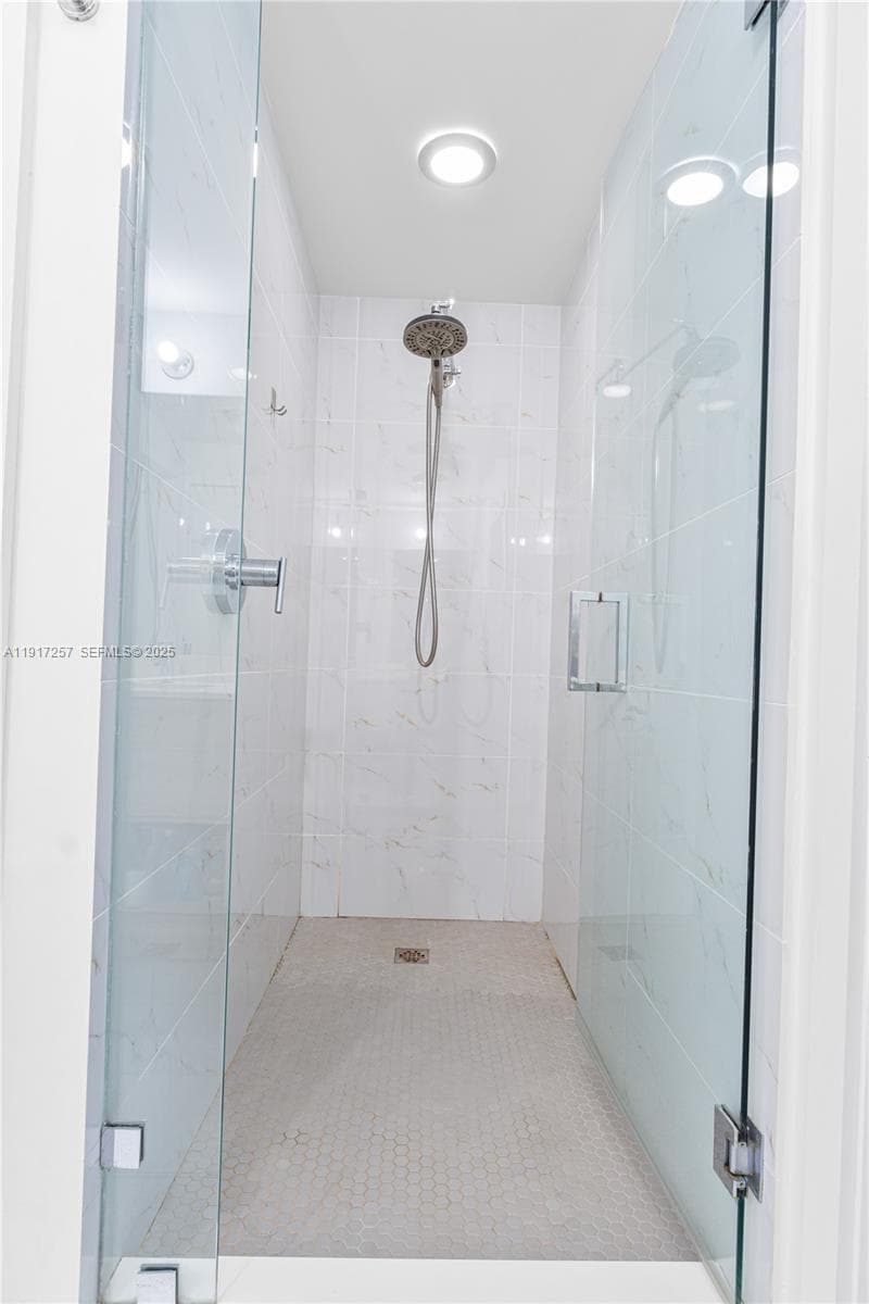 THE HARBOUR NORTH CONDO · #405 in North Miami Beach - Photo 20
