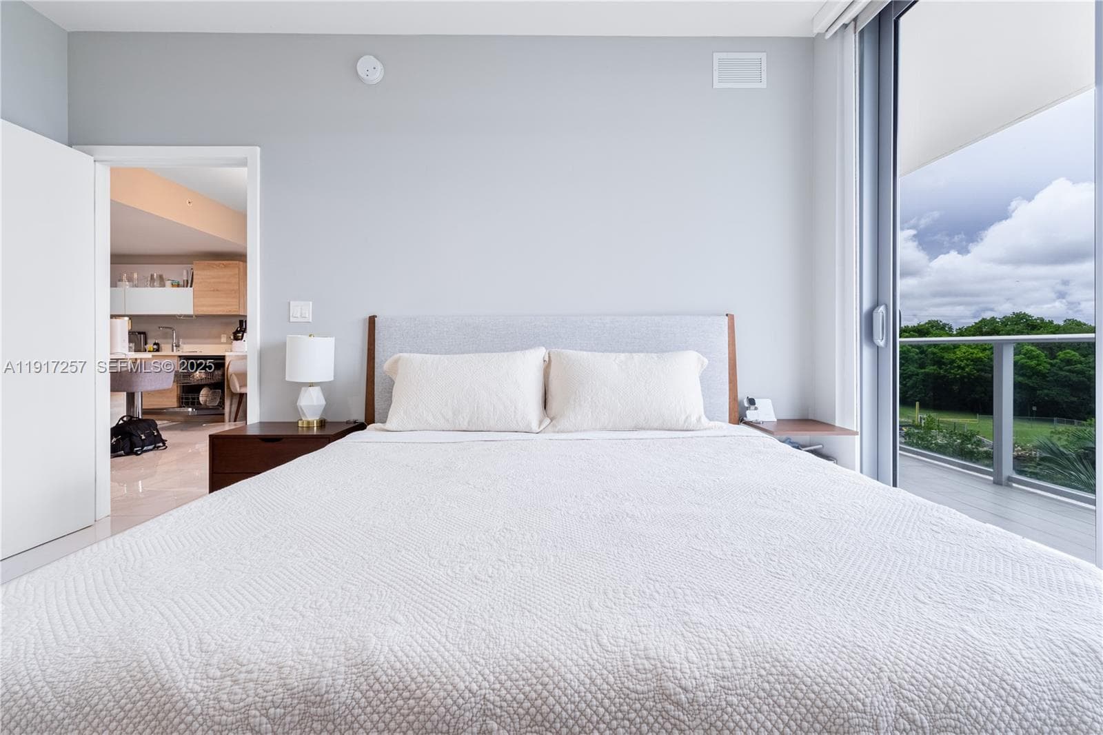 THE HARBOUR NORTH CONDO · #405 in North Miami Beach - Photo 24