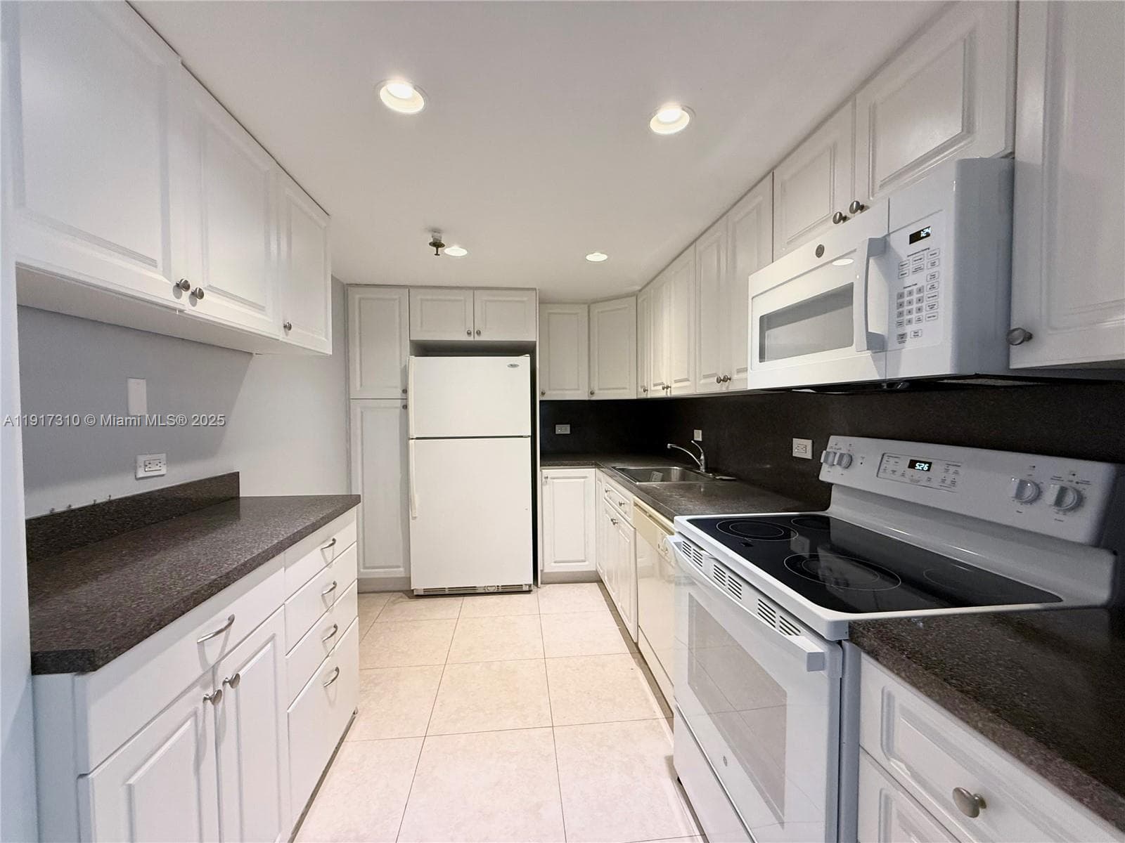 WATERVIEW CONDO · #336 in Aventura - Photo 20