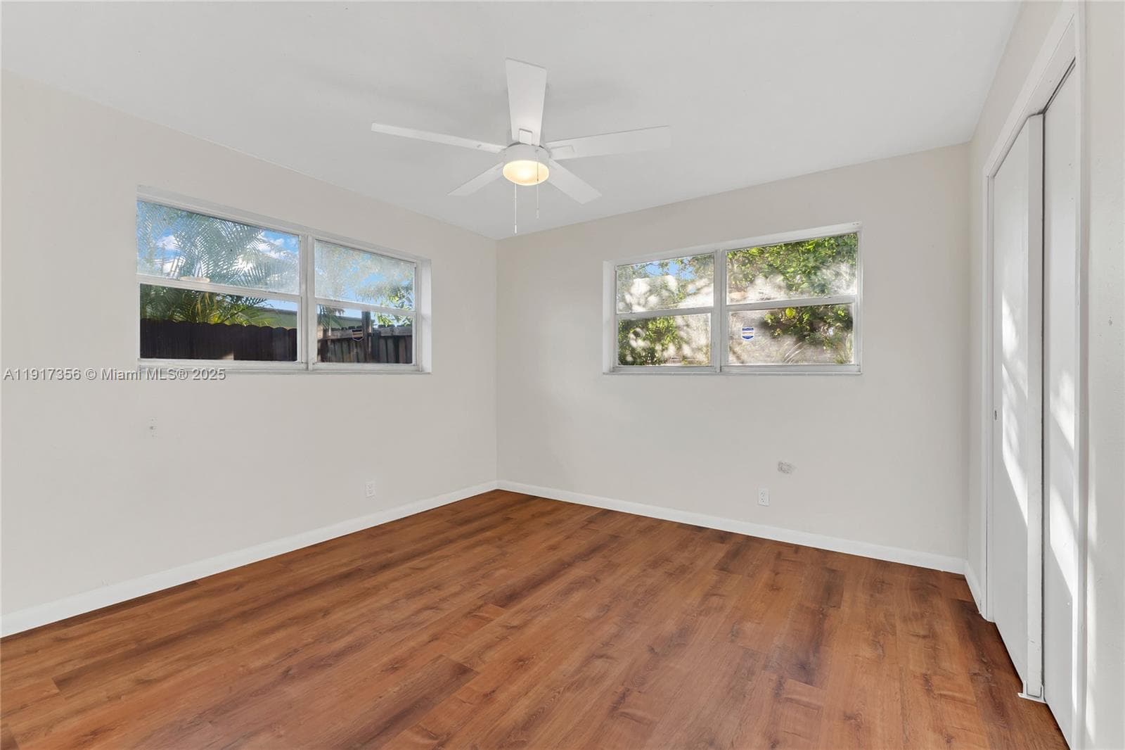 550 SW 38th Ter #0 photo 17