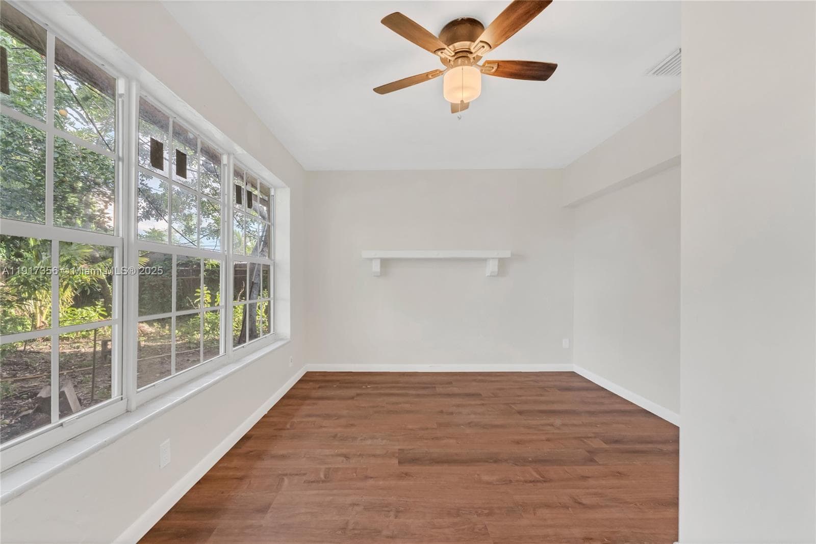550 SW 38th Ter #0 photo 18