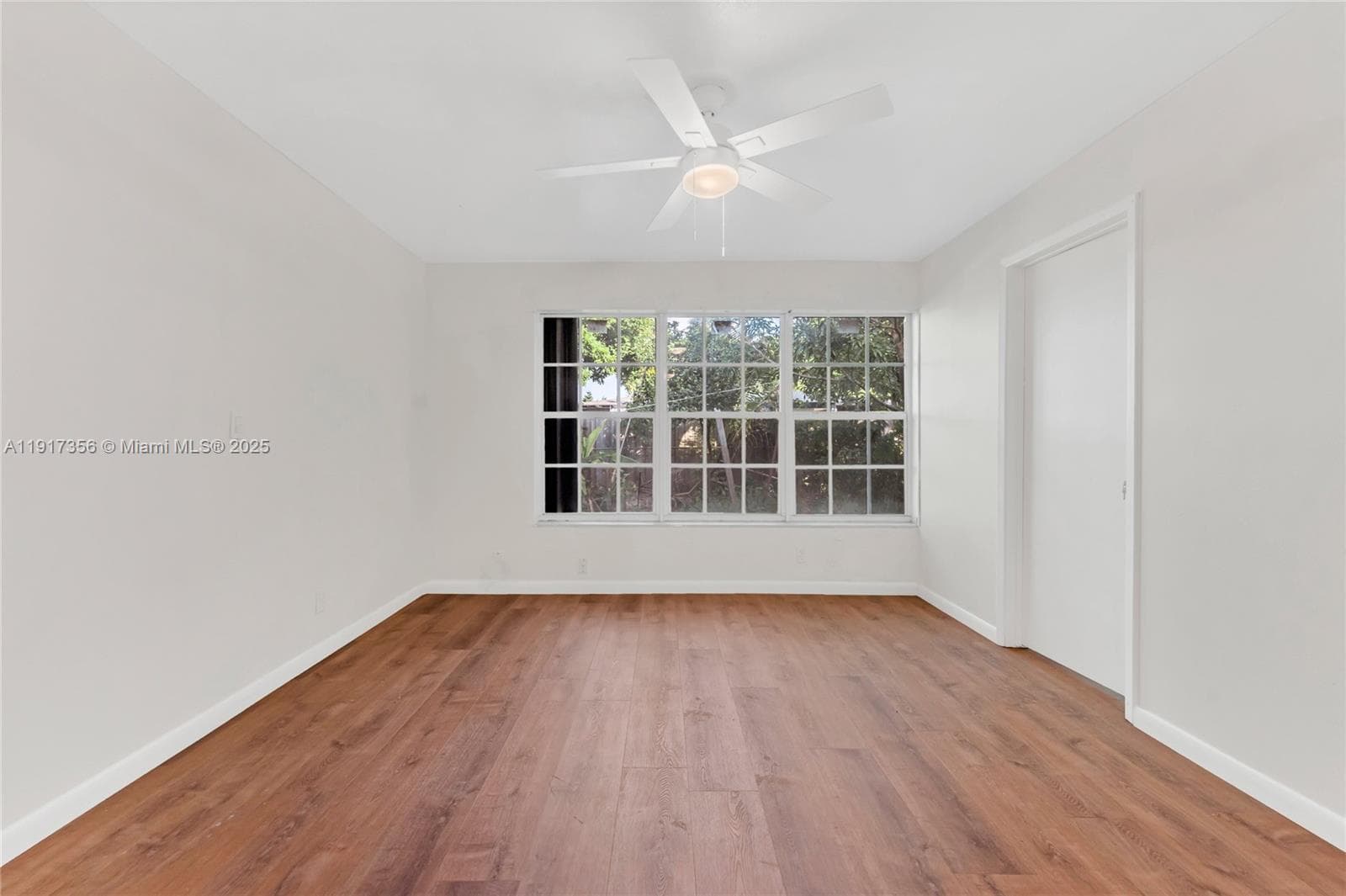 550 SW 38th Ter #0 photo 11