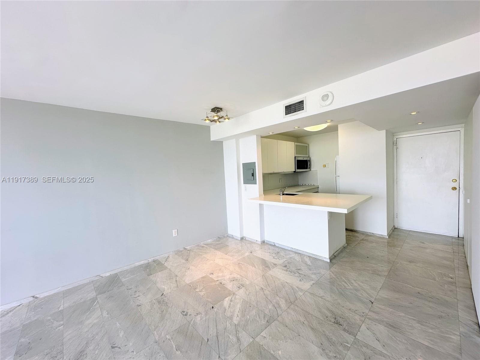 VECINO DEL MAR CONDO · #1501 in North Miami - Photo 3