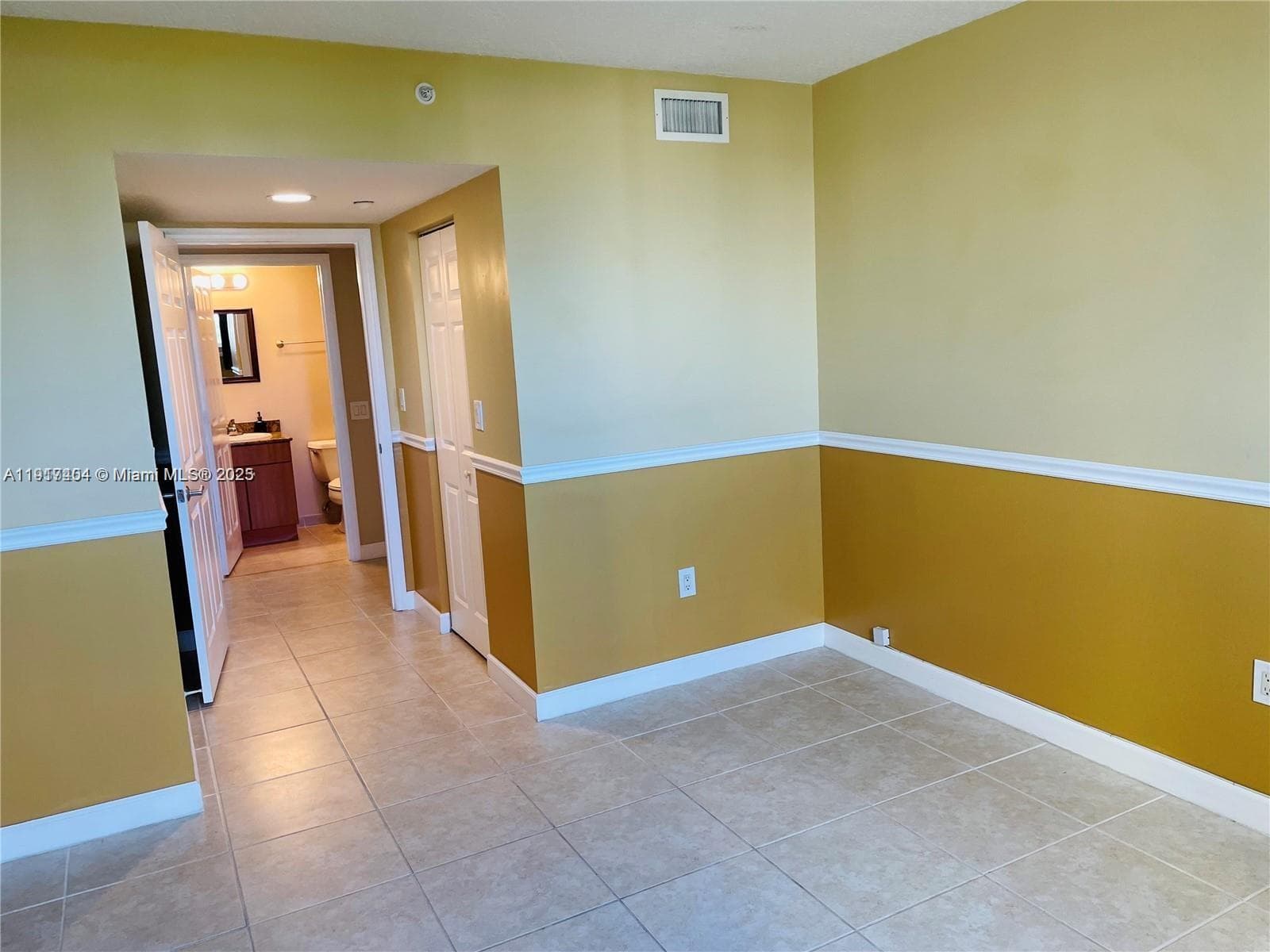HALLANDALE BEACH PRIVATE · #510 in Hallandale Beach - Photo 4