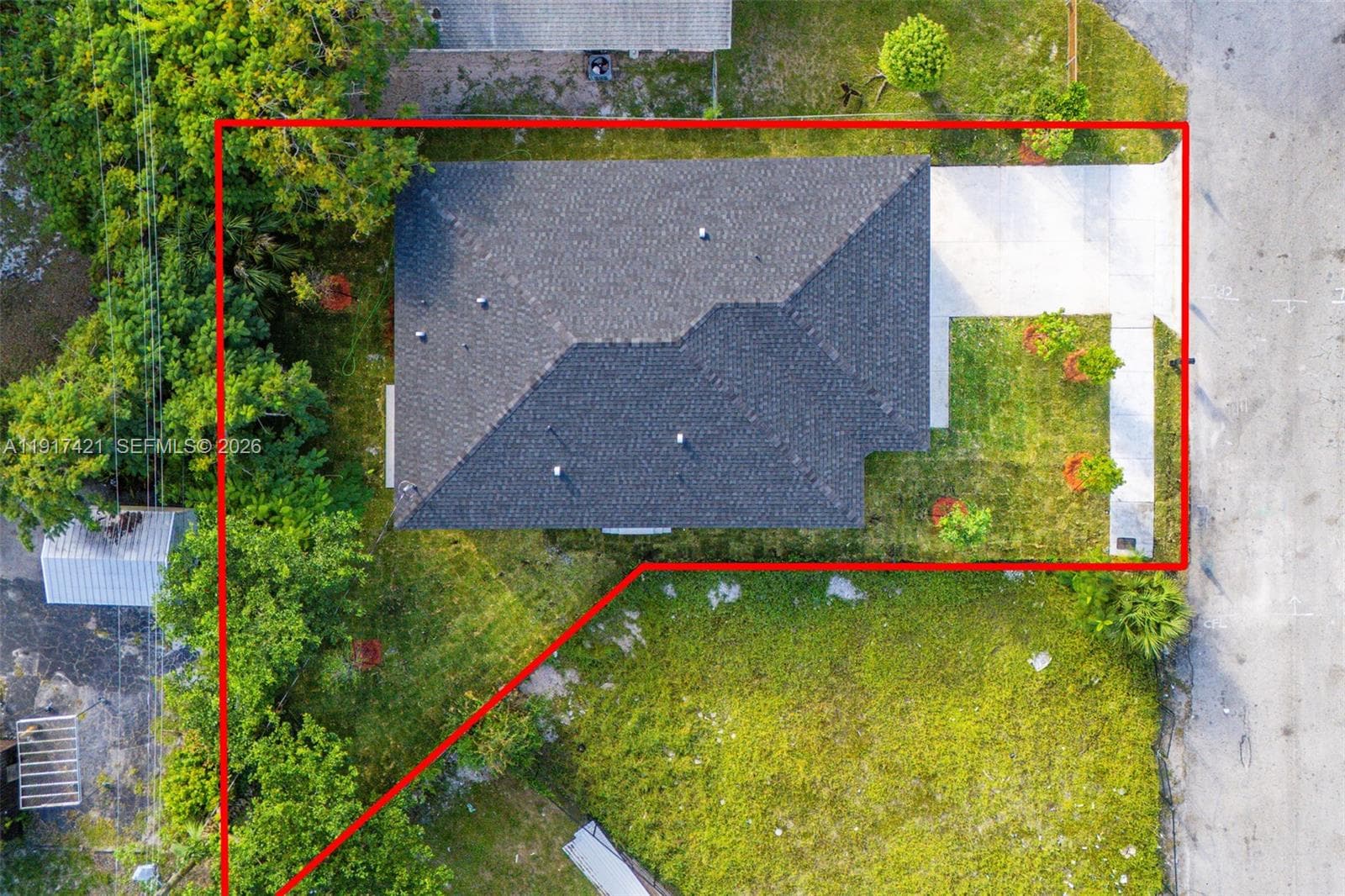 2250 NW 7th Ct photo 26