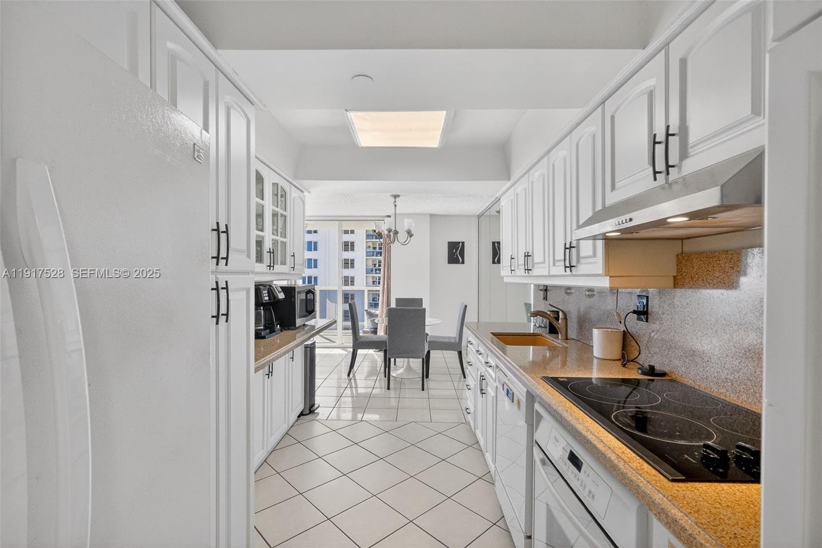 THE RIVIERA CONDO · #1103 in Miami Beach - Photo 15