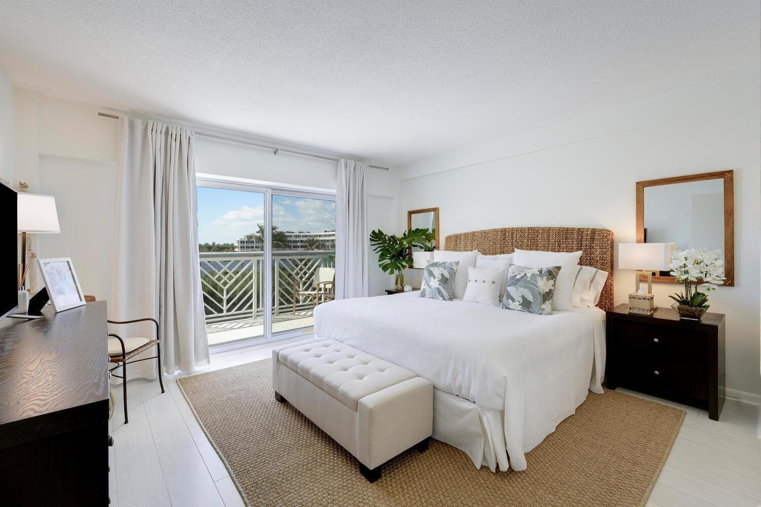 170 N Ocean Blvd Apt 511 Palm-large-009-