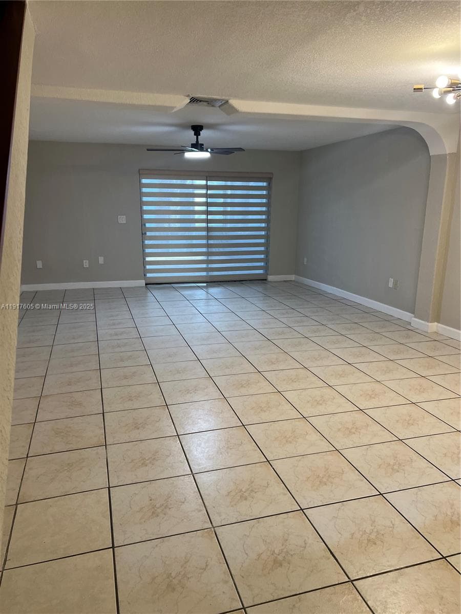 VILLAS OF AMBERWOOD · #36-4 in Doral - Photo 5