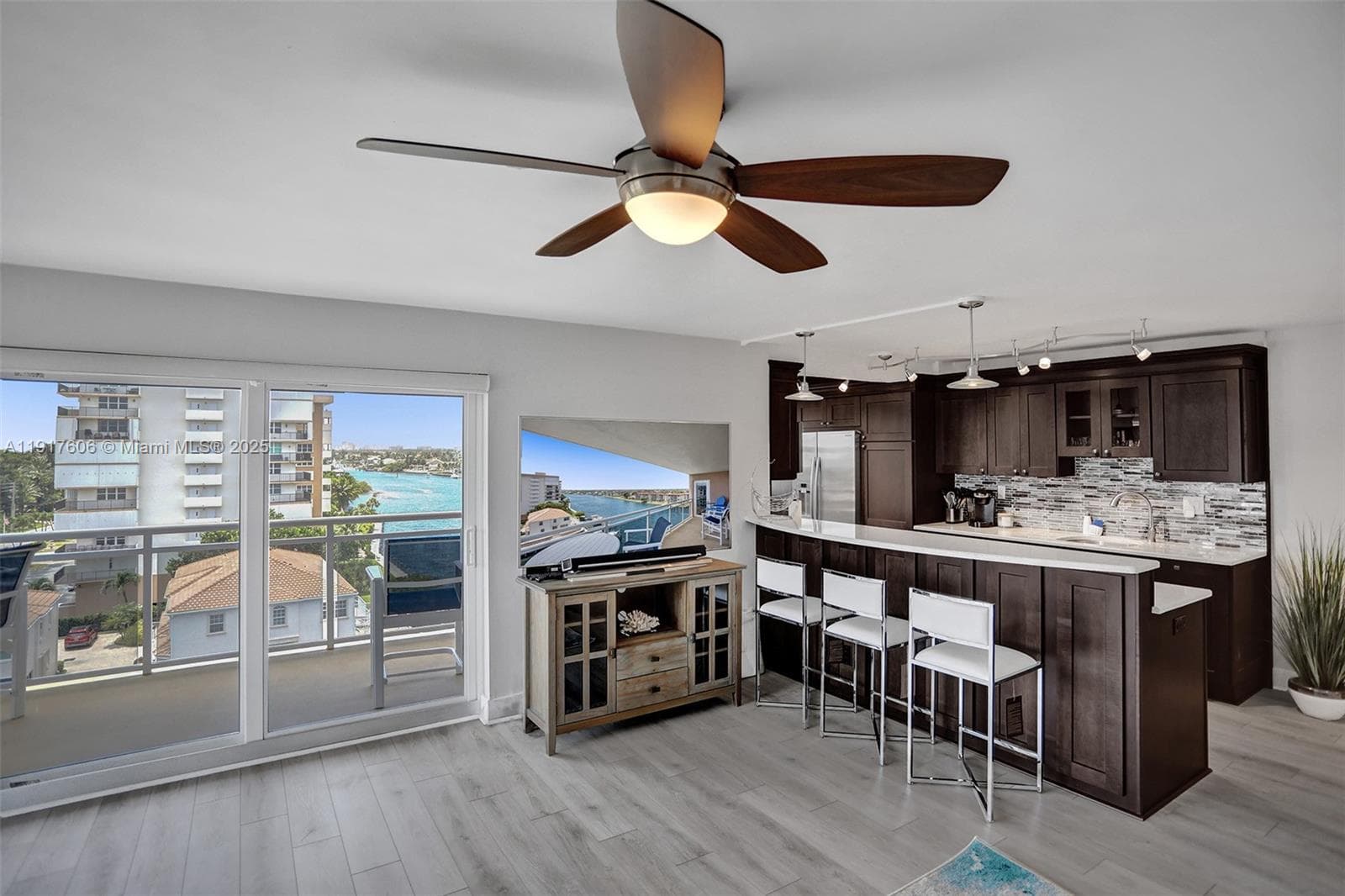 Hillsboro Island House · #701 in Hillsboro Beach - Photo 16