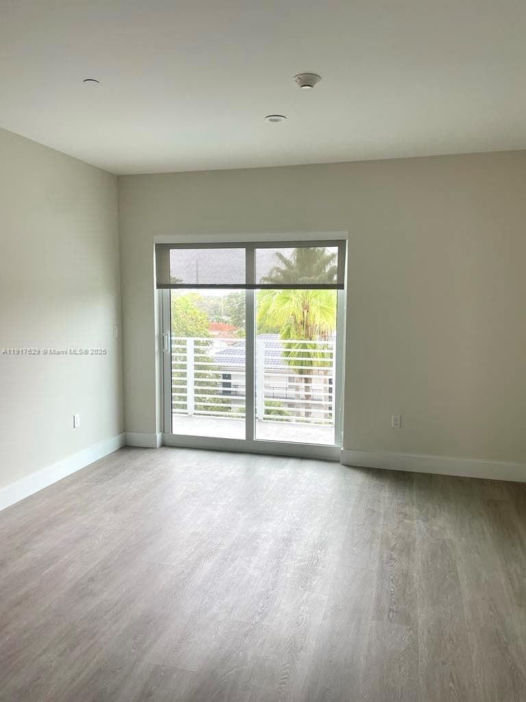 AESTHETIC APARTMENTS · #403 in Hollywood - Photo 12