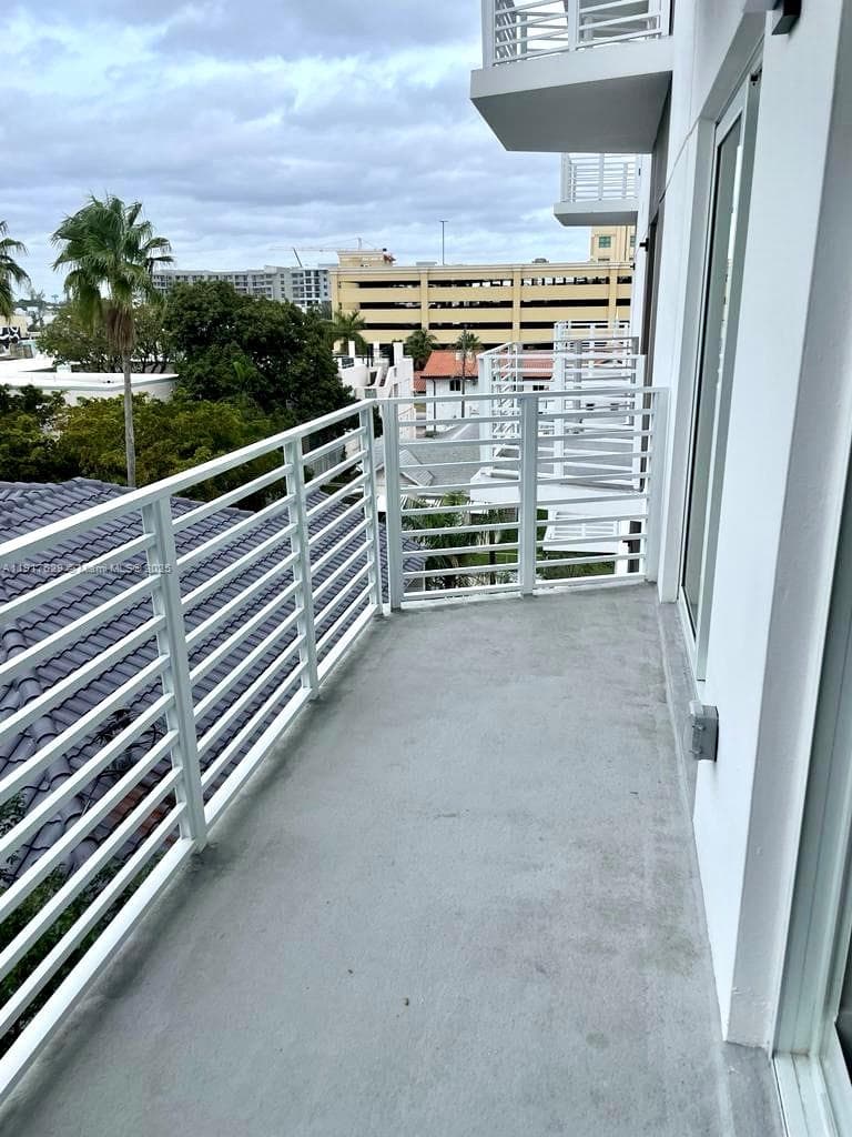 AESTHETIC APARTMENTS · #403 in Hollywood - Photo 15