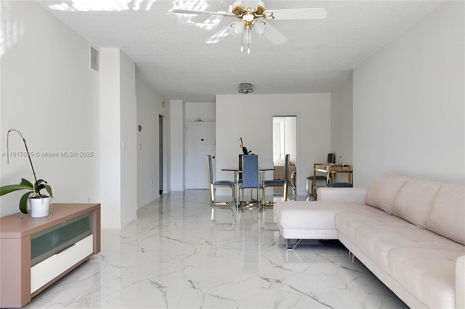 HEMISPHERES CONDO · #6M in Hallandale Beach - Photo 3