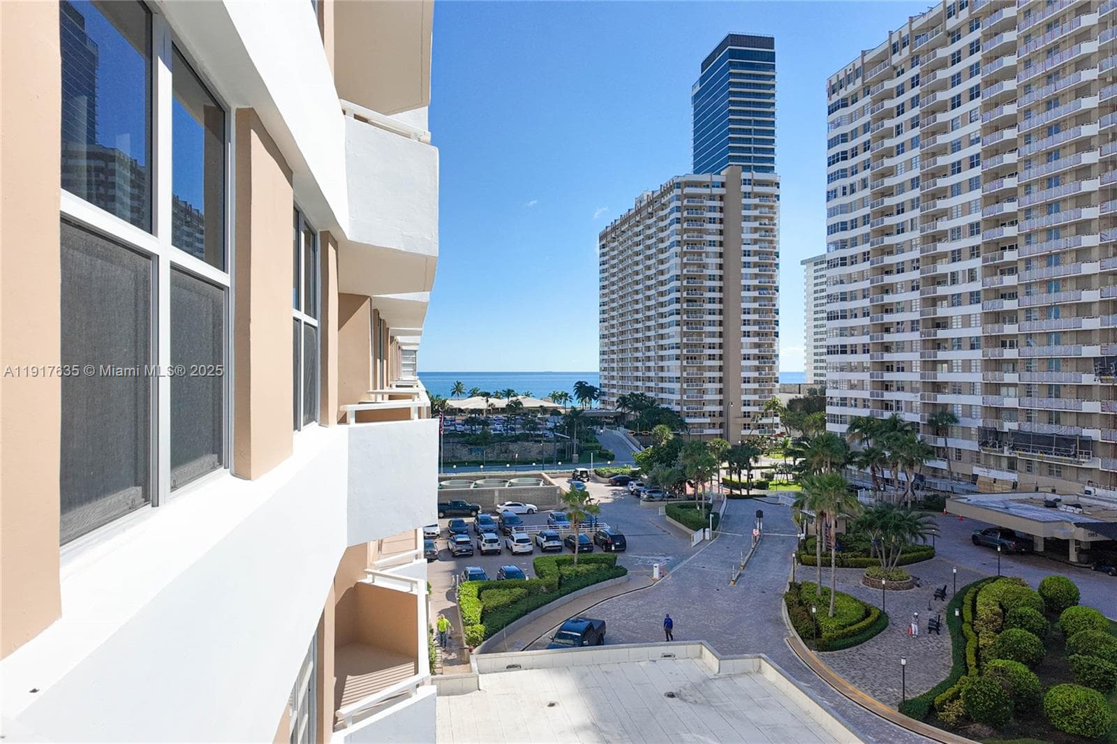 HEMISPHERES CONDO · #6M in Hallandale Beach - Photo 8