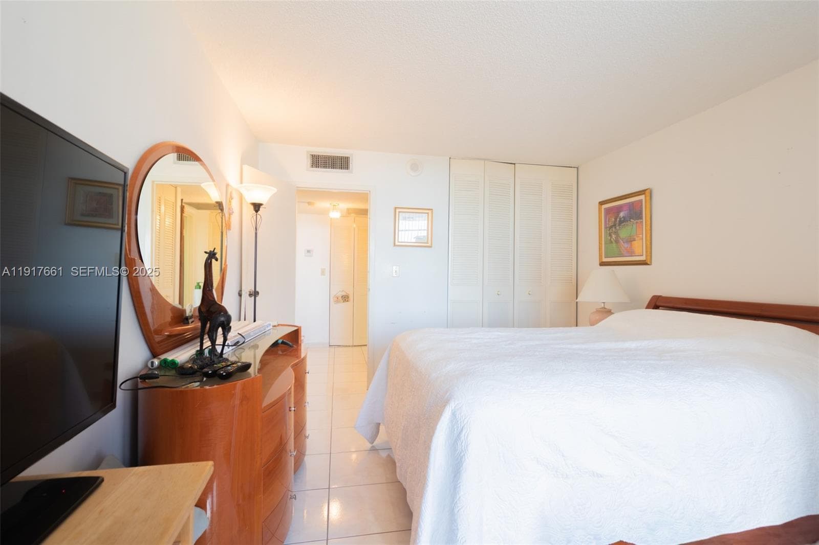 WINSTON TOWERS · #617 in Sunny Isles Beach - Photo 23