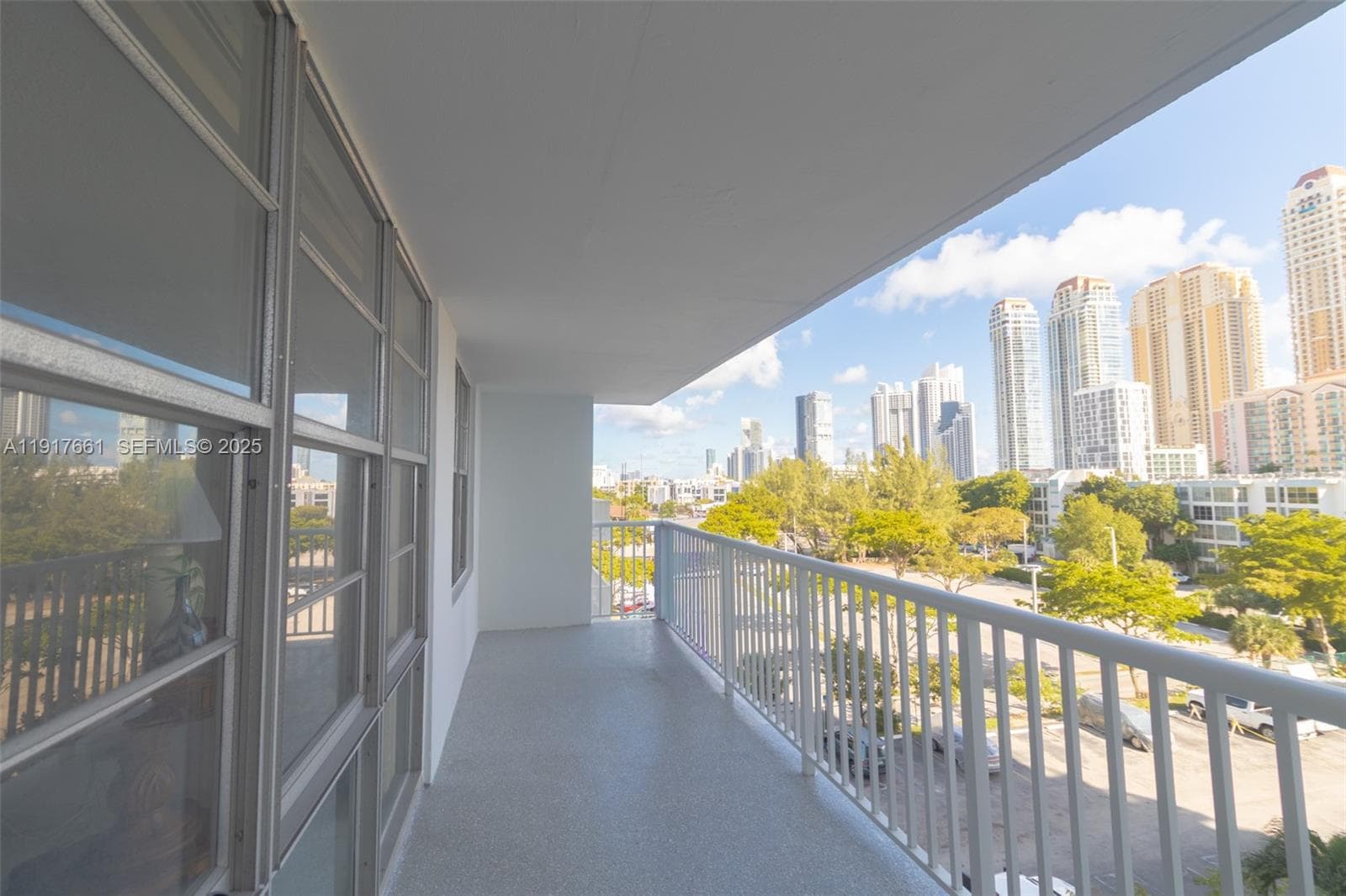 WINSTON TOWERS · #617 in Sunny Isles Beach - Photo 2