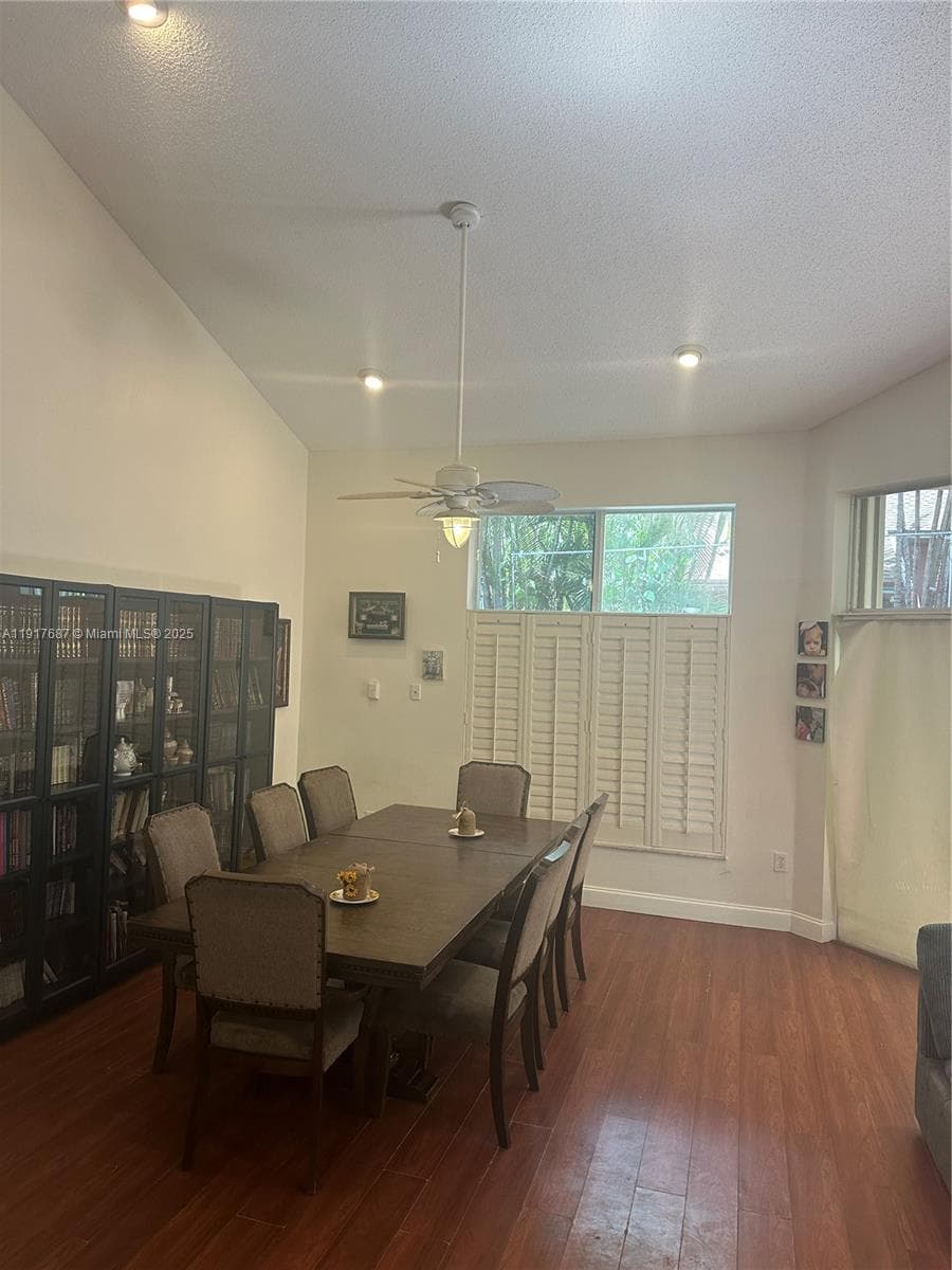 3195 N 36th Ave photo 13