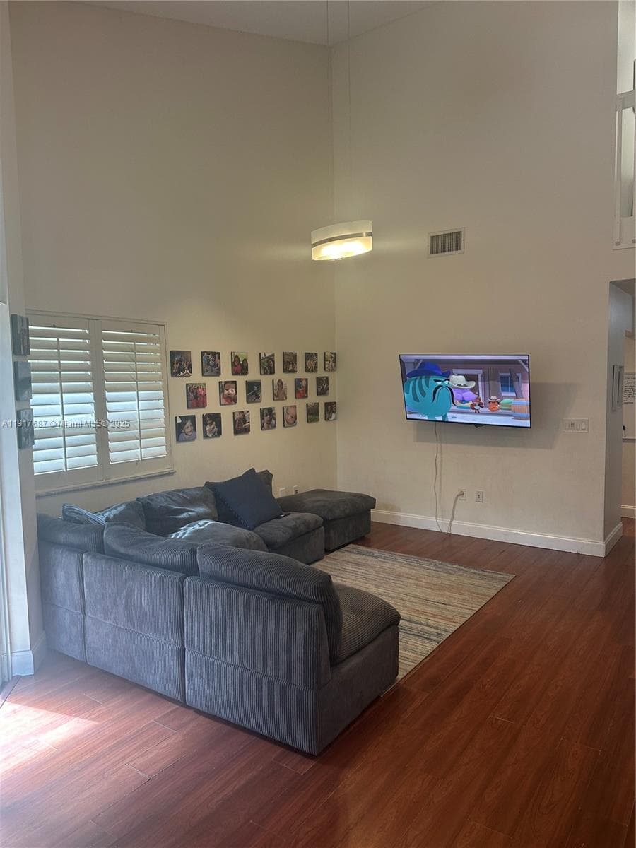 3195 N 36th Ave photo 17