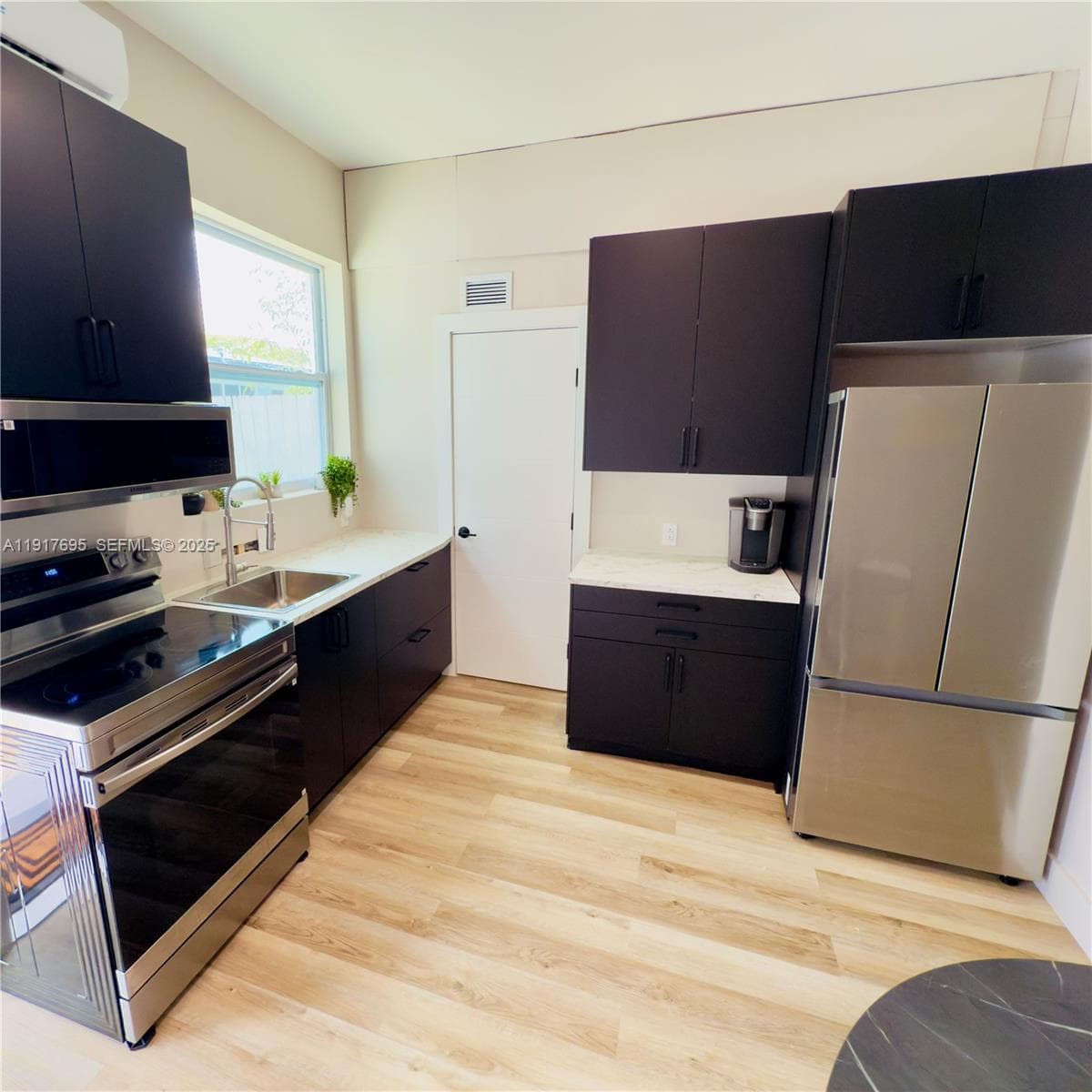 ALHAMBRA HEIGHTS SEC 5 · #B in North Miami - Photo 13