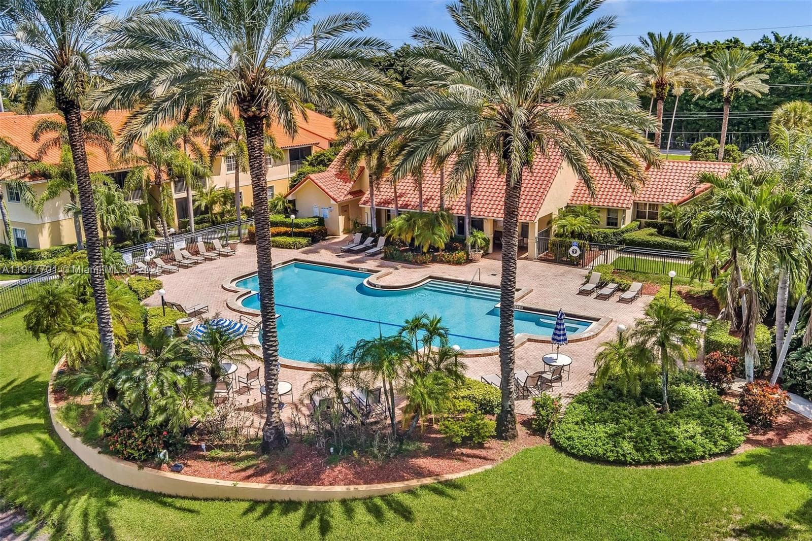 ROYAL POINCIANA CONDO · #2103 in Pompano Beach - Photo 23