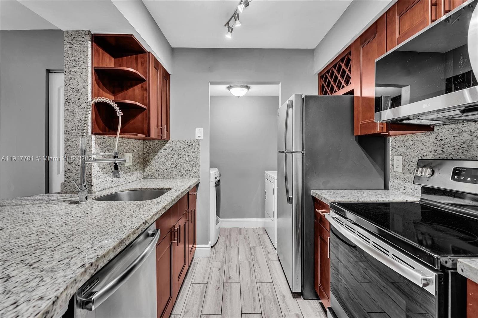 ROYAL POINCIANA CONDO · #2103 in Pompano Beach - Photo 2