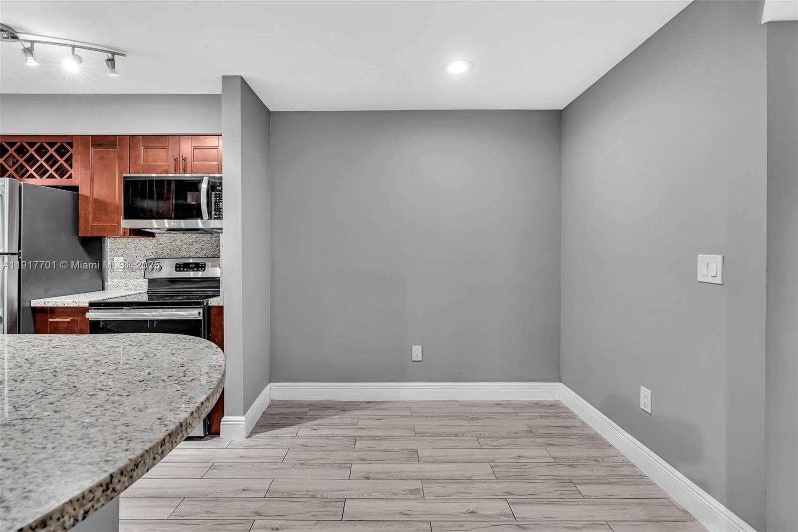 ROYAL POINCIANA CONDO · #2103 in Pompano Beach - Photo 5