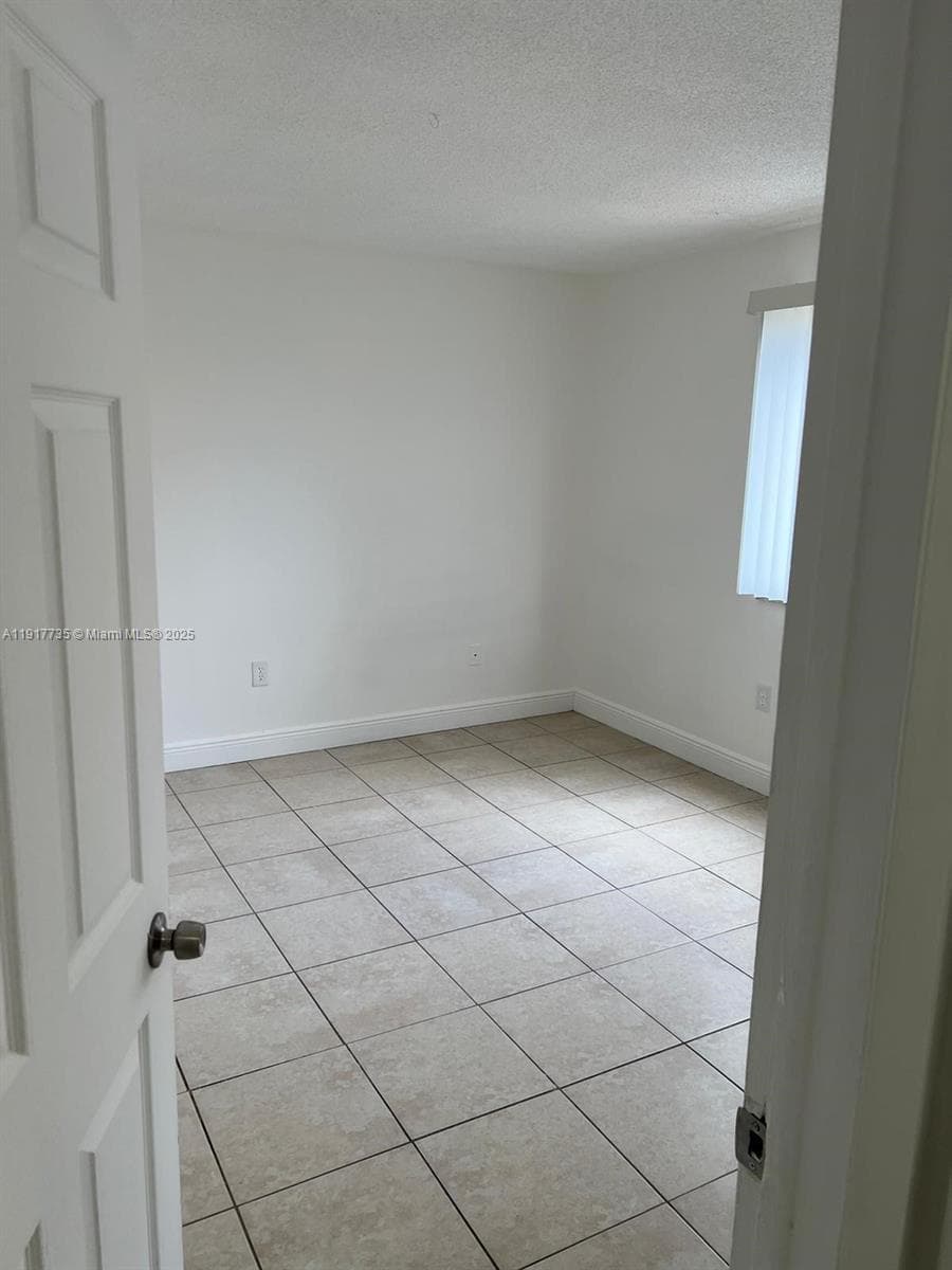 CORAL GATE EAST CONDO · #1-410 in Hialeah - Photo 9