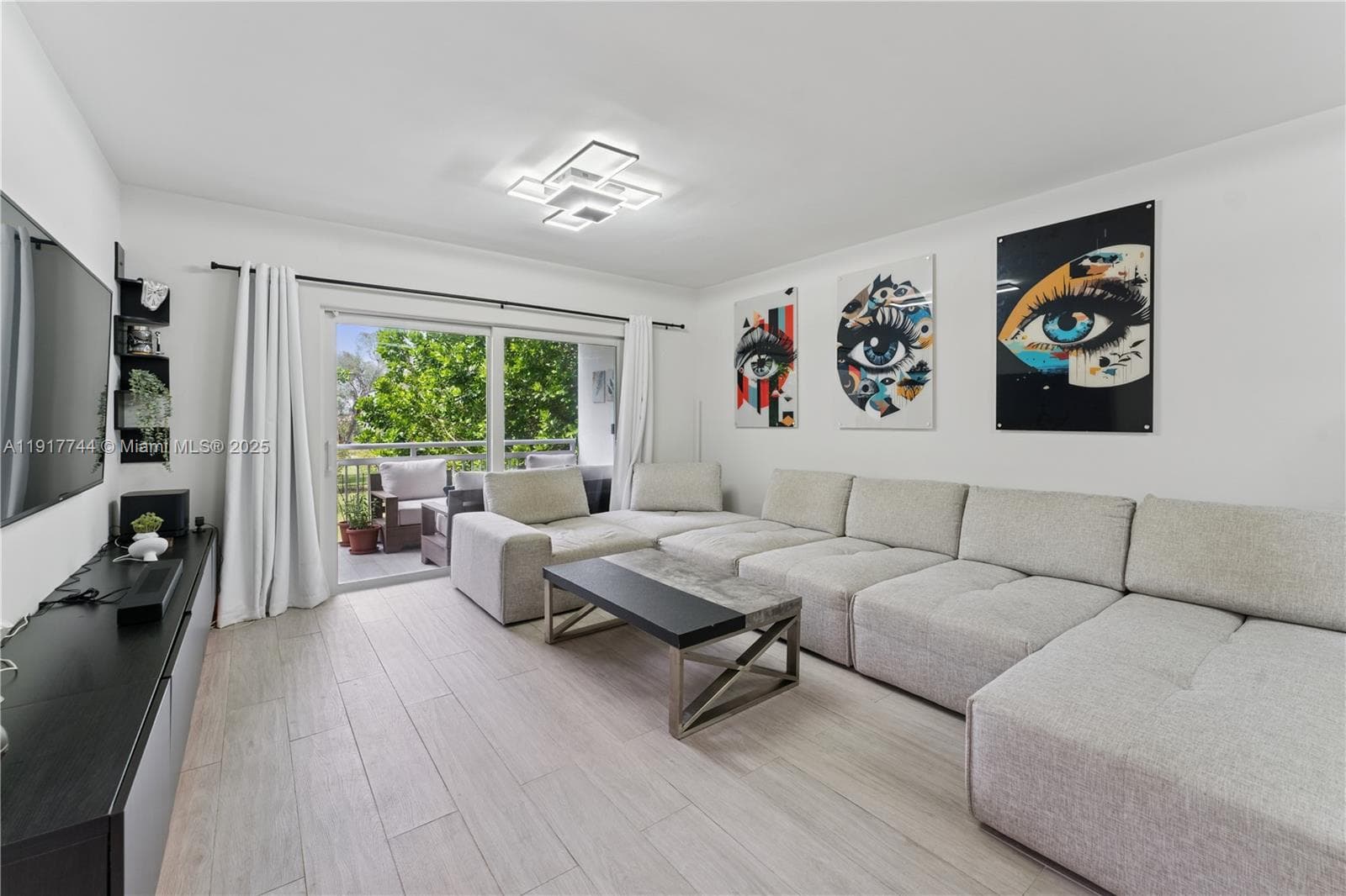 Hillcrest · #303B in Hollywood - Photo 6