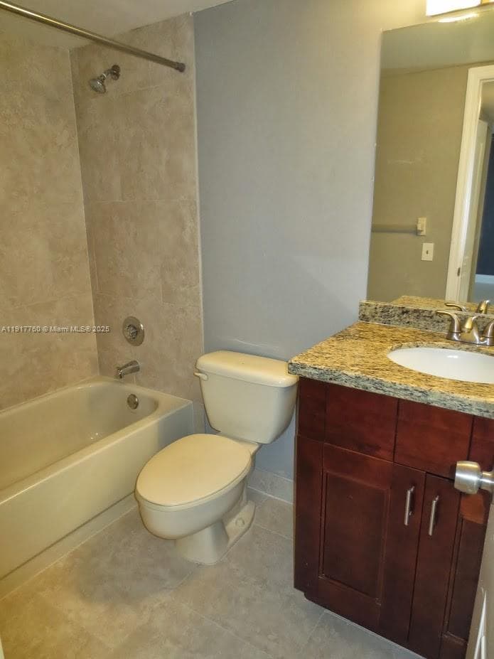 LAKE EMERALD CONDOMINIUM · #203 in Oakland Park - Photo 11