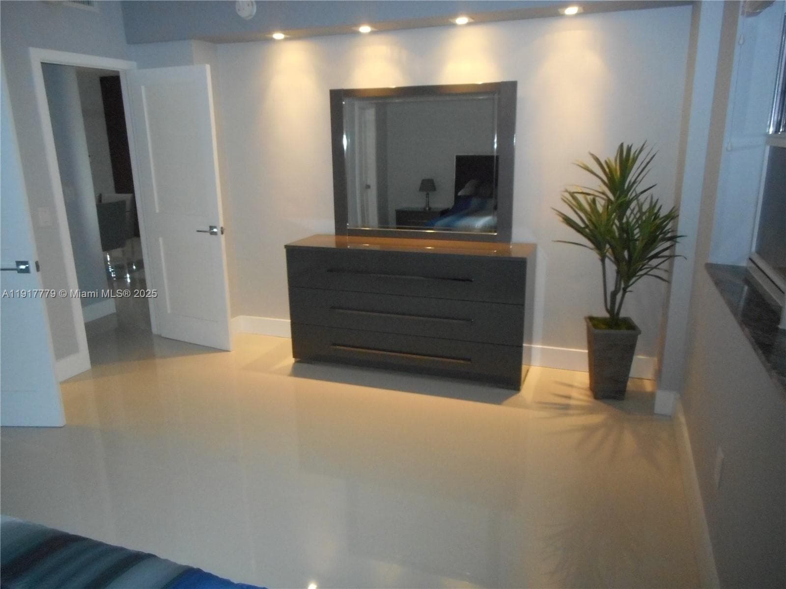 THE PLAZA OF BAL HARBOUR · #1403 in Bal Harbour - Photo 9