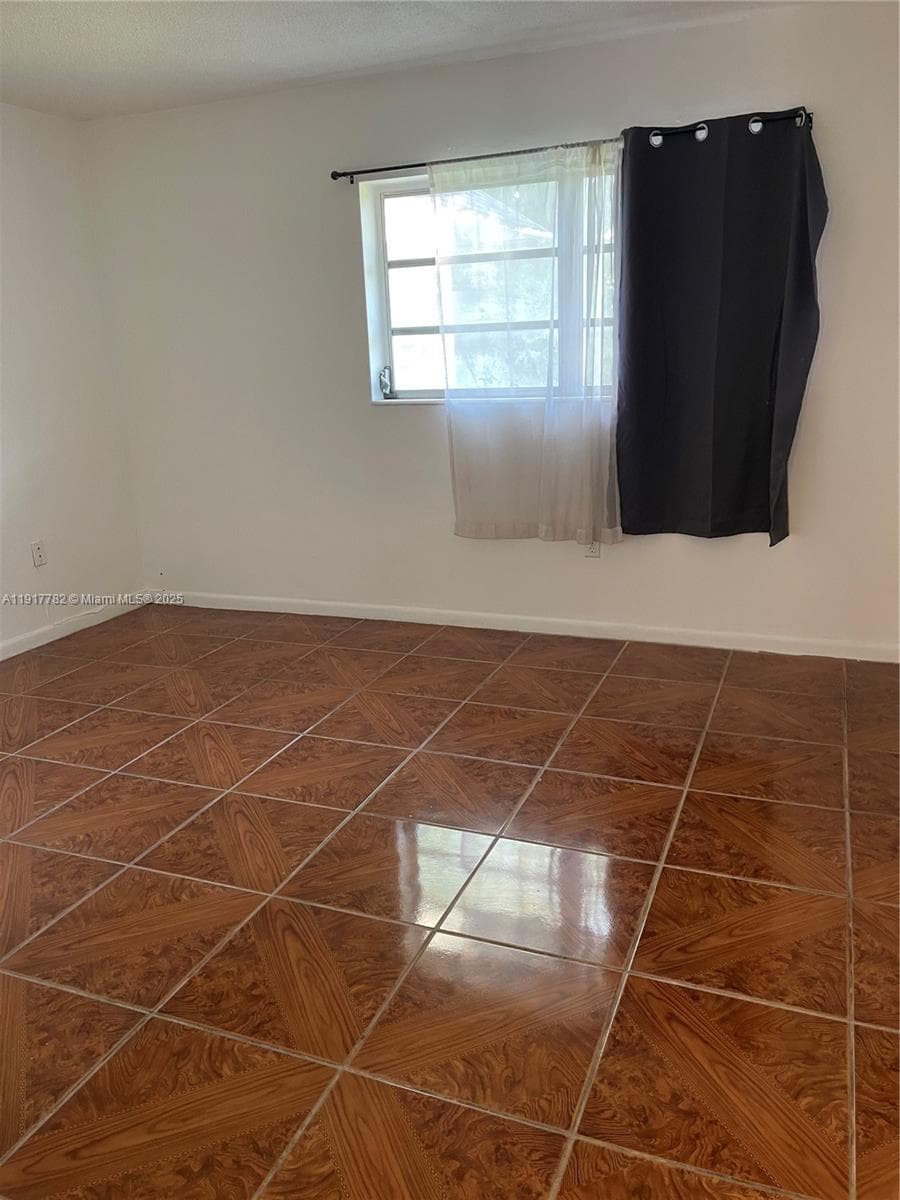 VILLAGE AT DADELAND CONDO · #B213 in Miami - Photo 17